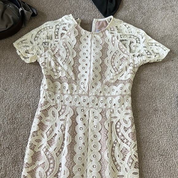 Fitted lace Peppermayo dress - Picture 1 of 3